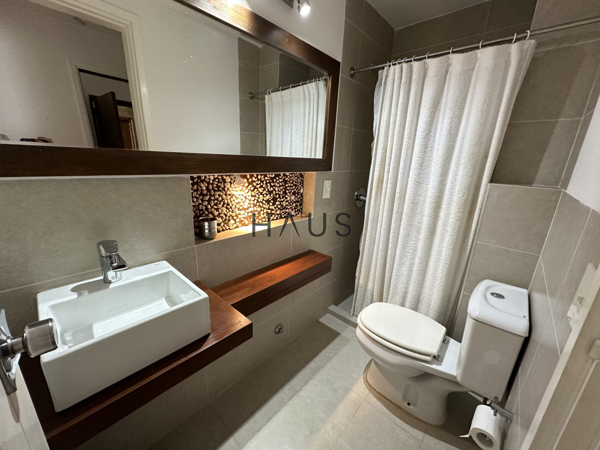 Apartamento ID.257 - Apartamento frente al mar en Alquiler temporada de 4 dormitorios disponible enero PUNTA DEL ESTE, Mansa-