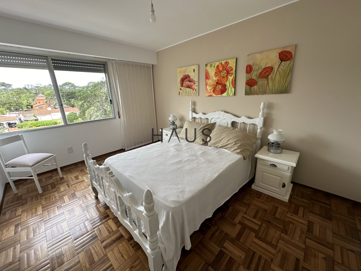 Apartamento ID.257 - Apartamento frente al mar en Alquiler temporada de 4 dormitorios disponible enero PUNTA DEL ESTE, Mansa-