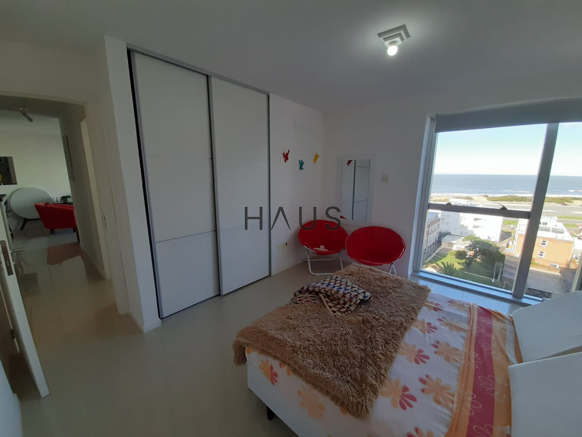 Apartamento ID.176 - Apartamento en brava de 2 Dormitorios disponible en temporada- Punta del Este