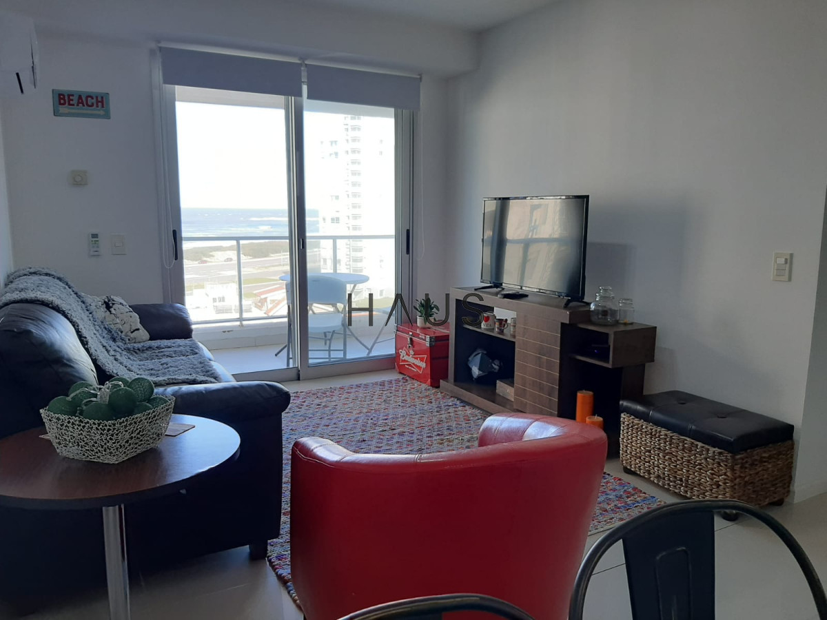 Apartamento ID.176 - Apartamento en brava de 2 Dormitorios disponible en temporada- Punta del Este