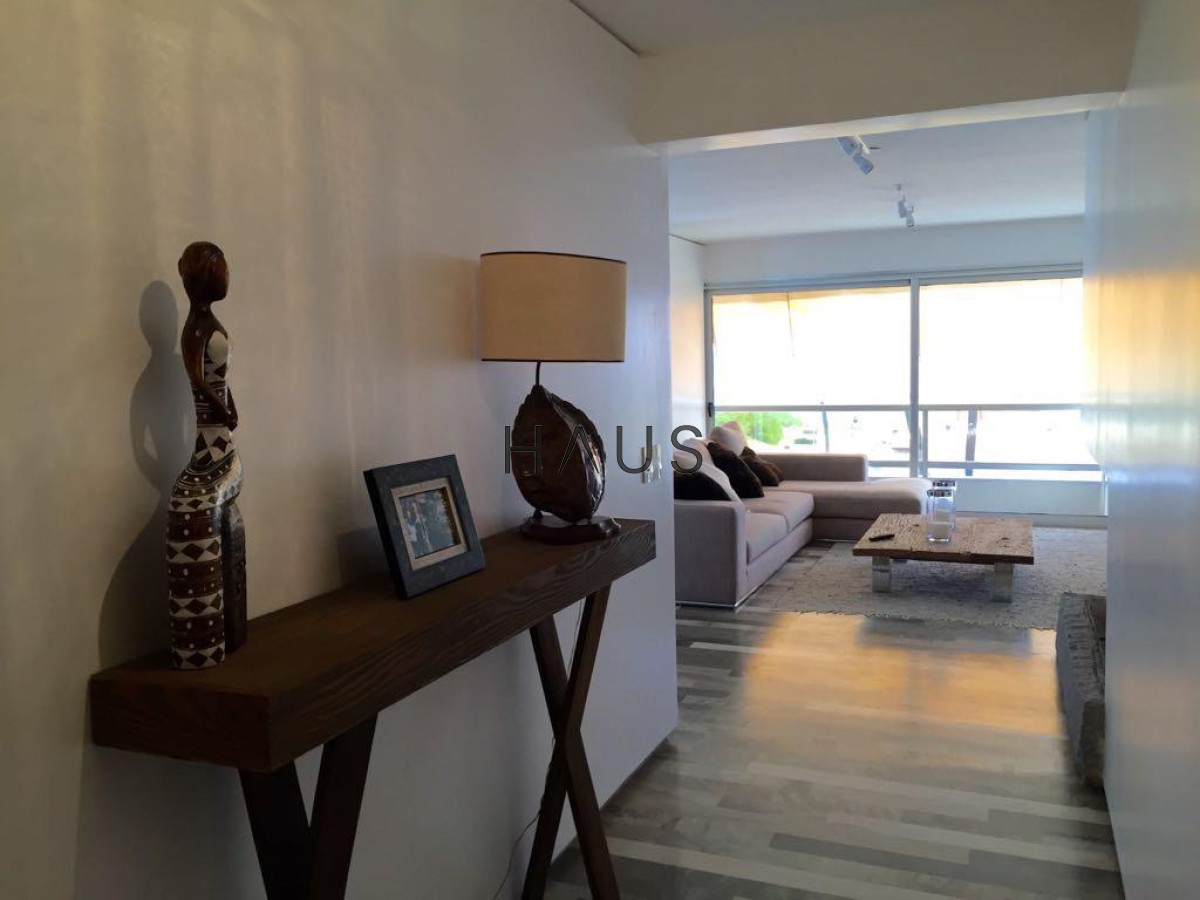 Apartamento ID.257 - Apartamento frente al mar en Alquiler temporada de 4 dormitorios disponible enero PUNTA DEL ESTE, Mansa-