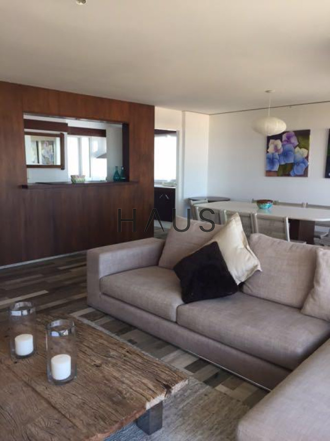 Apartamento ID.257 - Apartamento frente al mar en Alquiler temporada de 4 dormitorios disponible enero PUNTA DEL ESTE, Mansa-