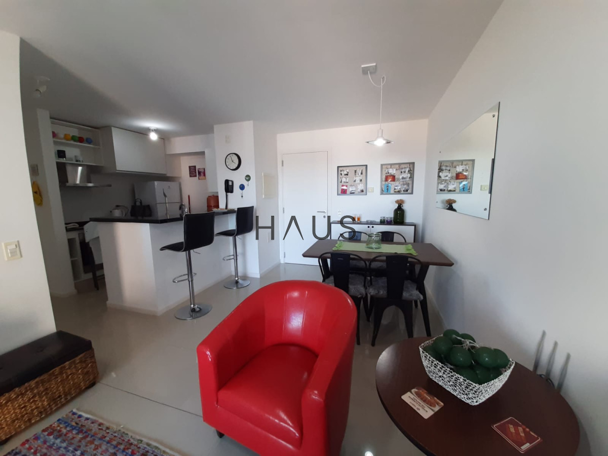 Apartamento ID.176 - Apartamento en brava de 2 Dormitorios disponible en temporada- Punta del Este