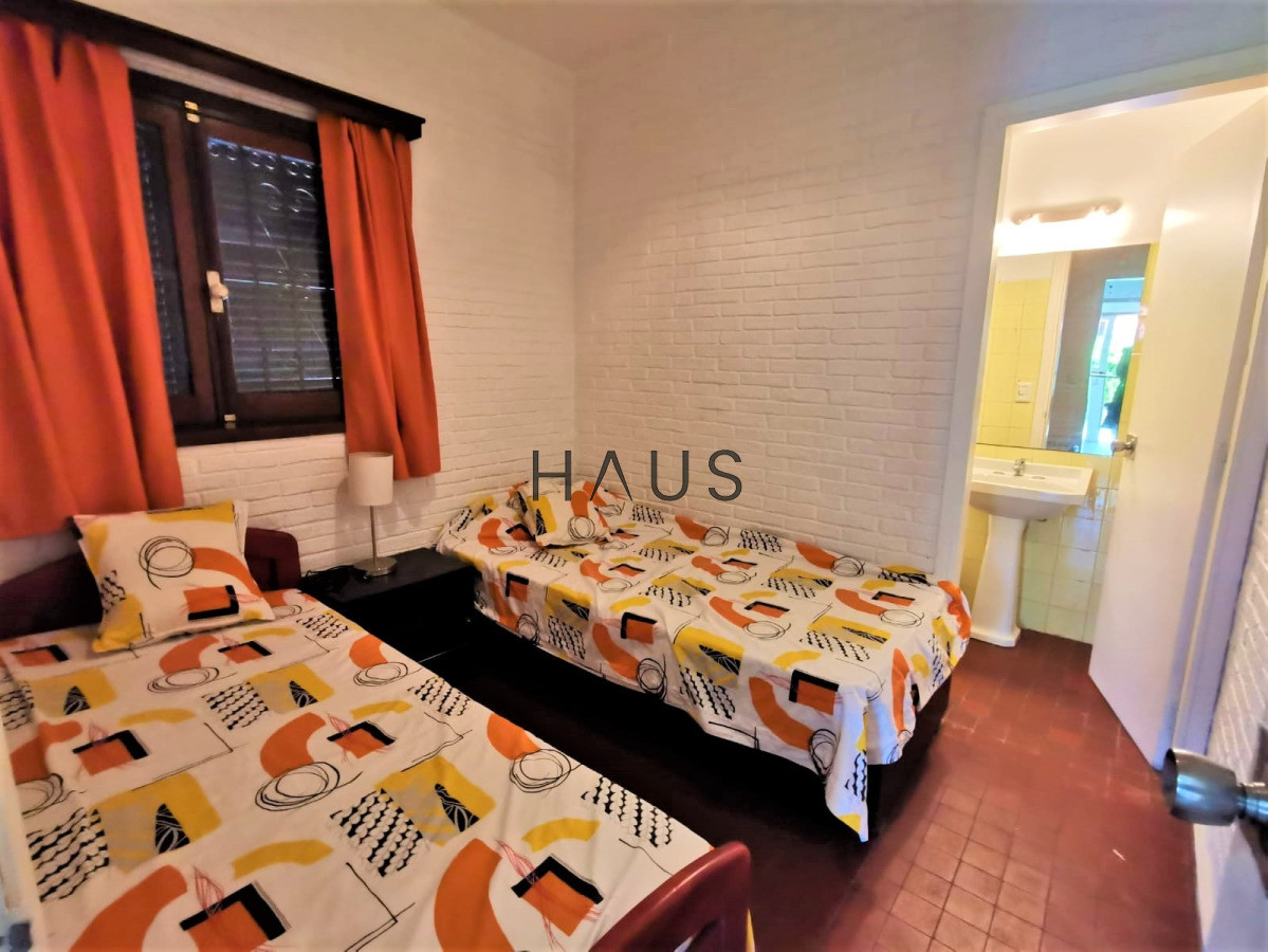 Casa ID.172 - Casa de 4 dormitorios en Alquiler temporada y anual a pasos de Mansa  PUNTA DEL ESTE