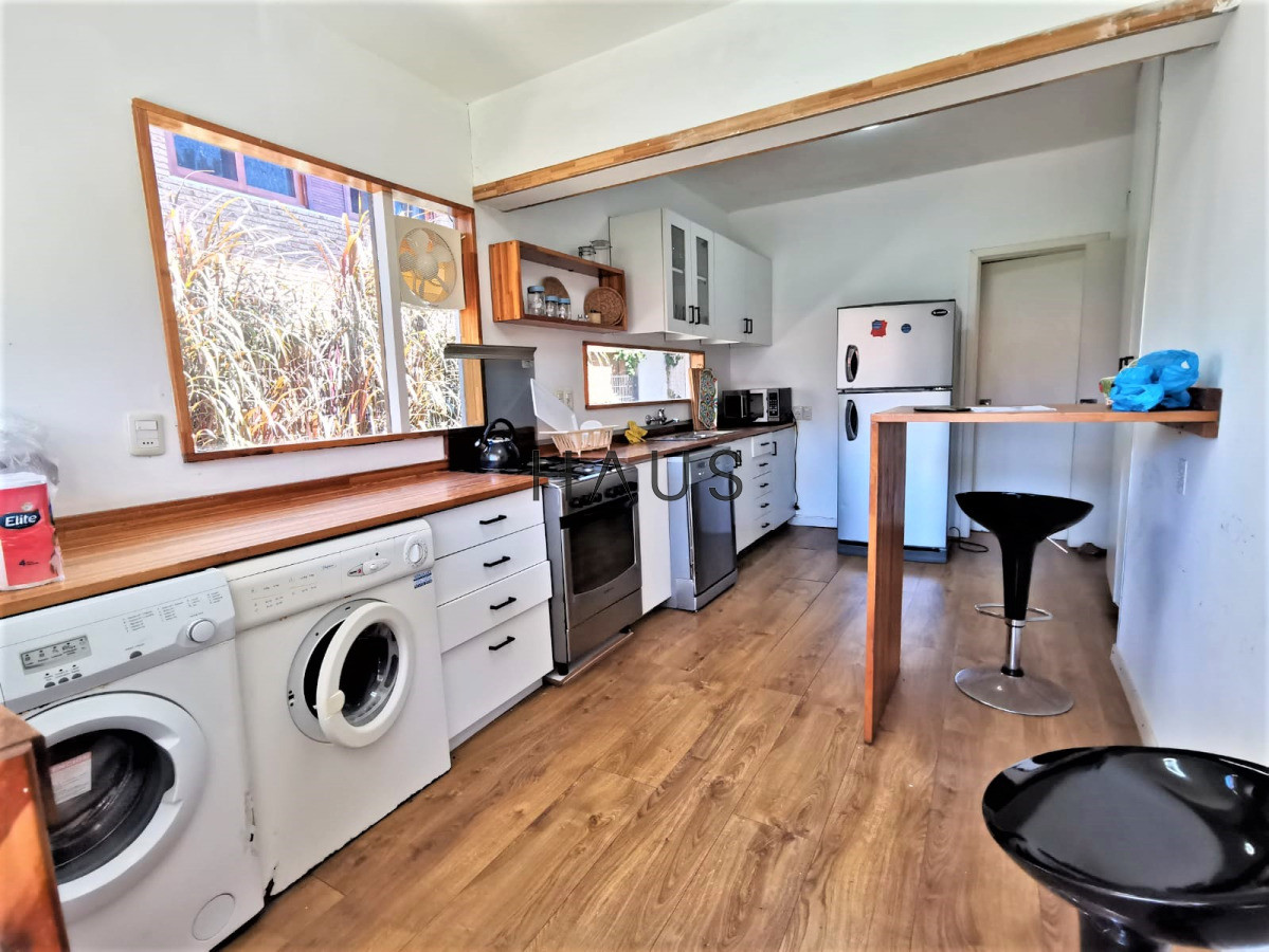 Casa ID.172 - Casa de 4 dormitorios en Alquiler temporada y anual a pasos de Mansa  PUNTA DEL ESTE