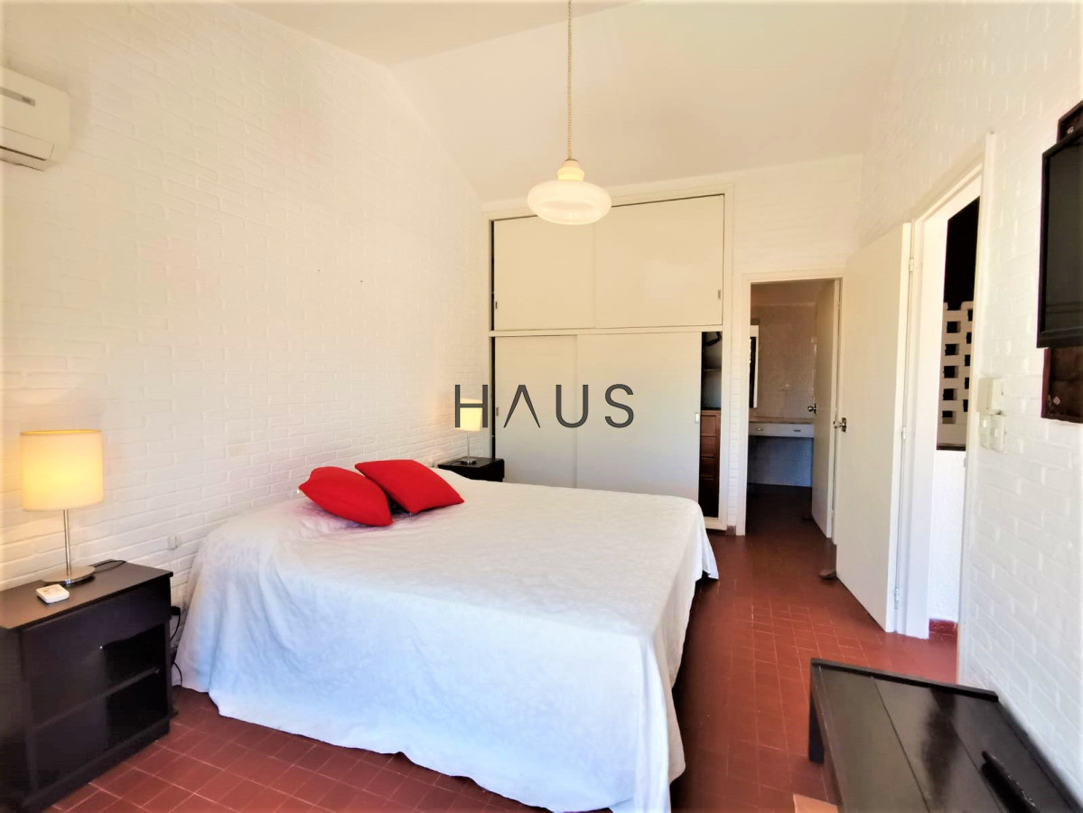 Casa ID.172 - Casa de 4 dormitorios en Alquiler temporada y anual a pasos de Mansa  PUNTA DEL ESTE