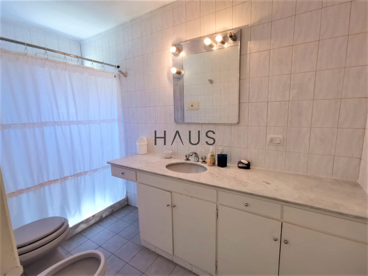 Casa ID.172 - Casa de 4 dormitorios en Alquiler temporada y anual a pasos de Mansa  PUNTA DEL ESTE