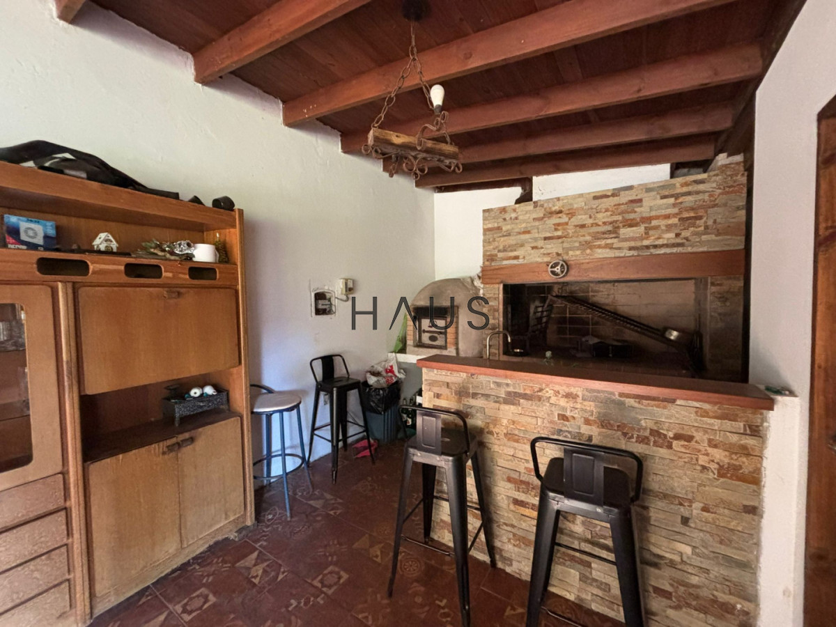 Casa ID.895 - CASA DE 4 DORMITORIOS EN CANTEGRIL