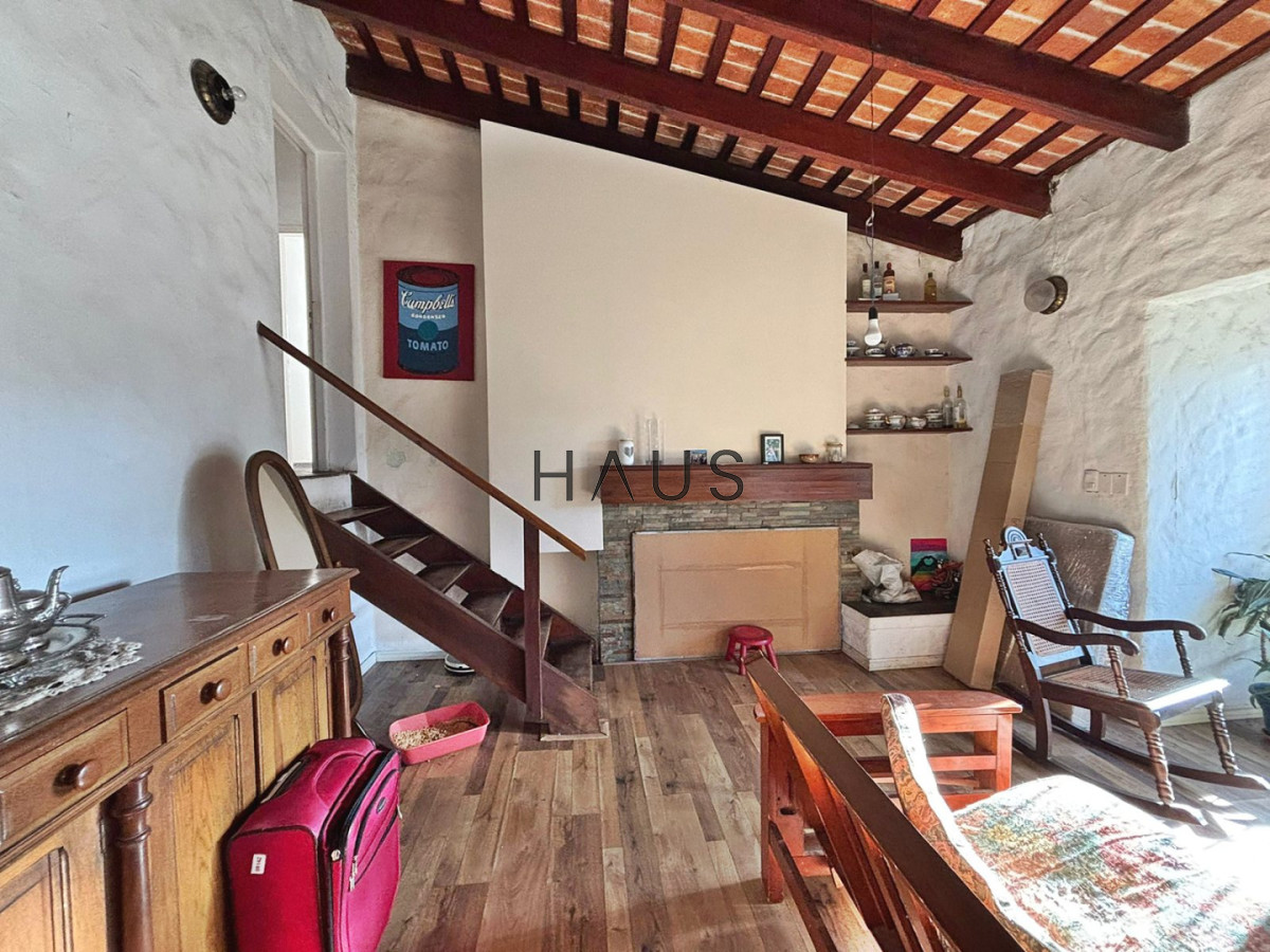 Casa ID.895 - CASA DE 4 DORMITORIOS EN CANTEGRIL
