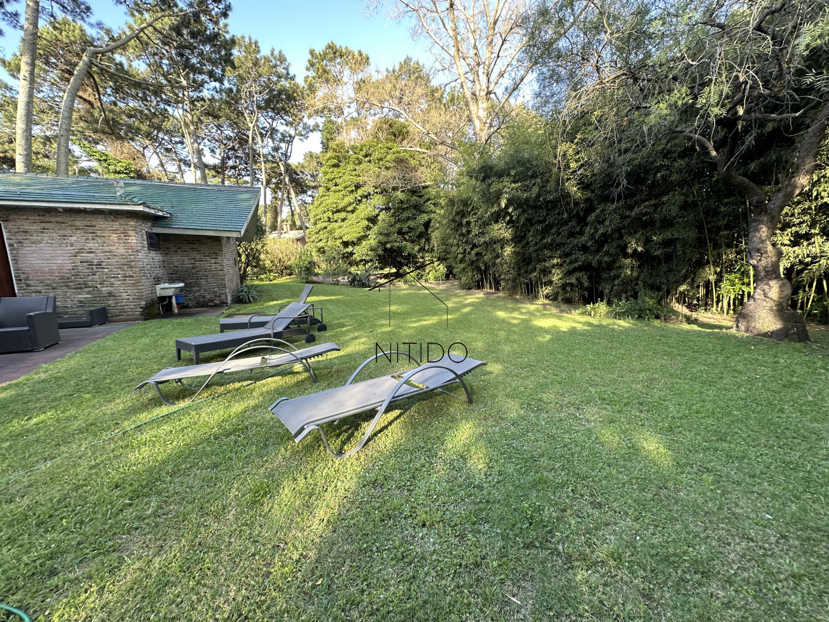 Casa ID.294 - PUNTA DEL ESTE  casa de 3 dormitorios en Alquiler temporada enero en San Rafael Brava