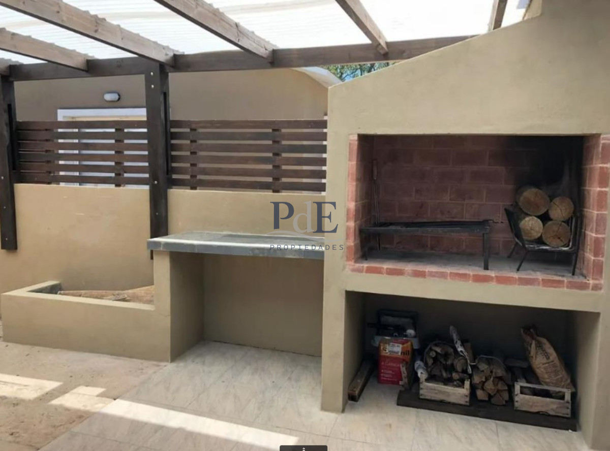 Oportunidad en Maldonado casa de 2 dormitorios - Imagen 1