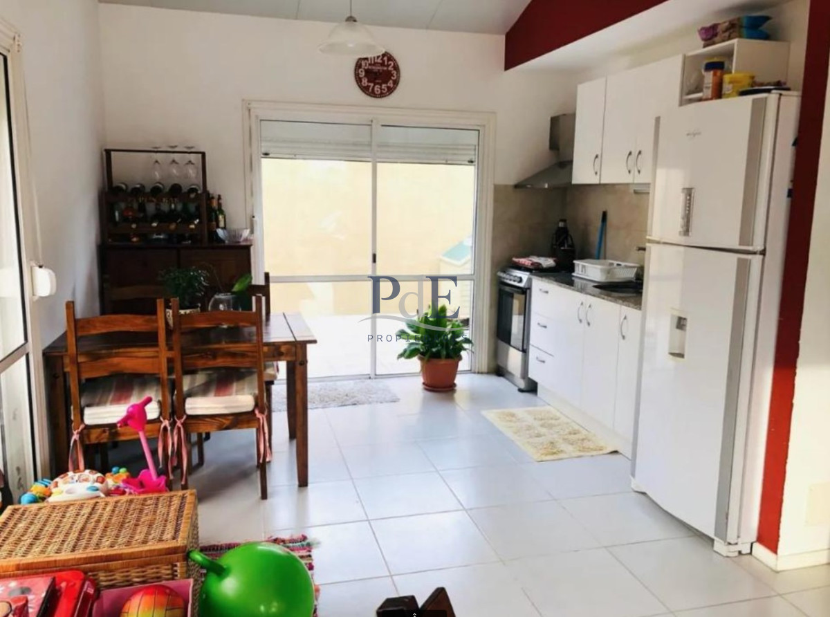 Oportunidad en Maldonado casa de 2 dormitorios - Imagen 2
