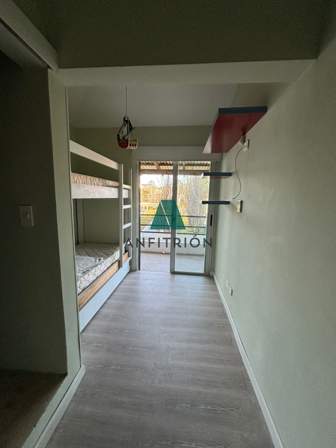 Apartamento ID.233 - Apartamento de 2 dormitorios en primera linea en venta 