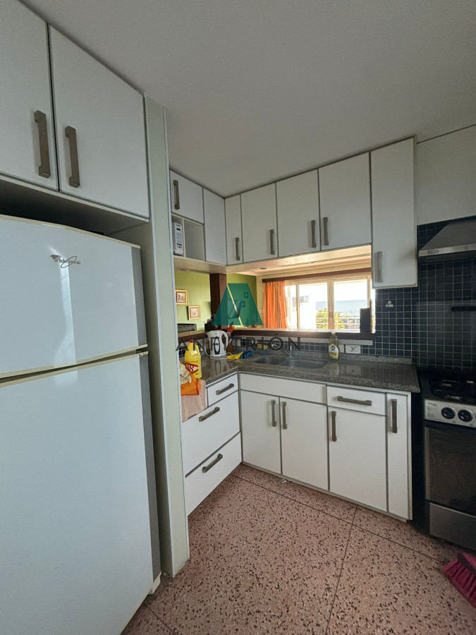 Apartamento ID.233 - Apartamento de 2 dormitorios en primera linea en venta 
