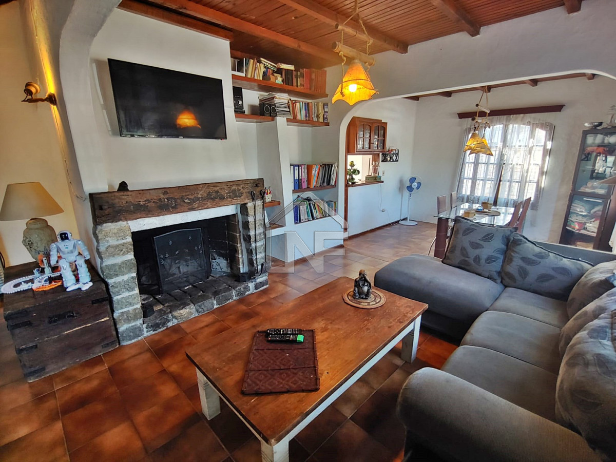 Casa ID.28 - Casa en las delicias