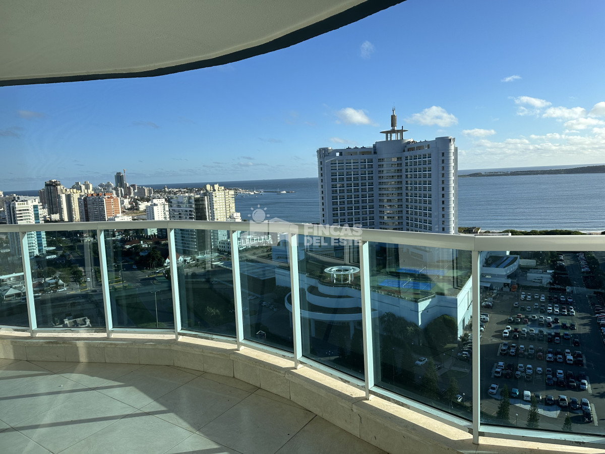 Apto en alquiler de temporada enero y febrero en Península, Punta del este, vista 180 grados de 4 dormitorios  - FDE2562A