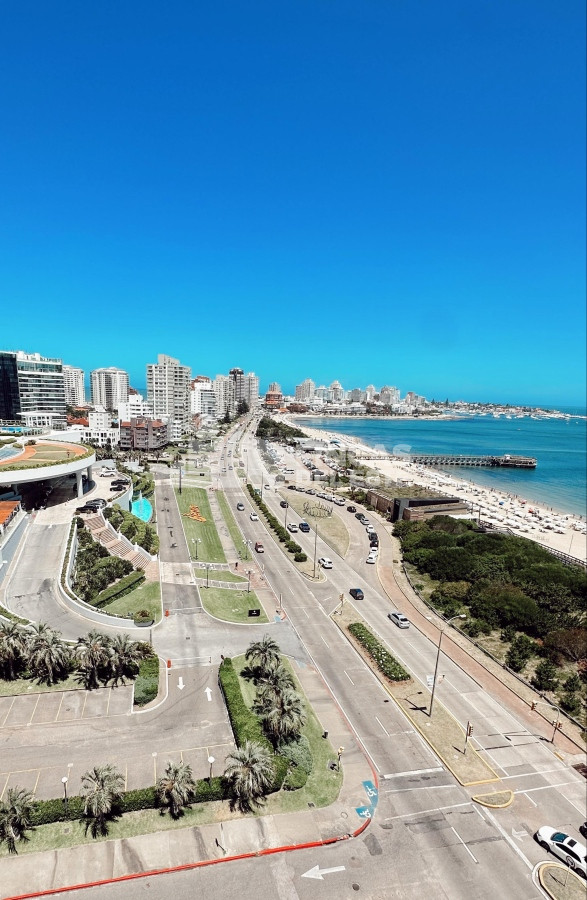 Apartamento en Punta del Este, Mansa - FDE2011A
