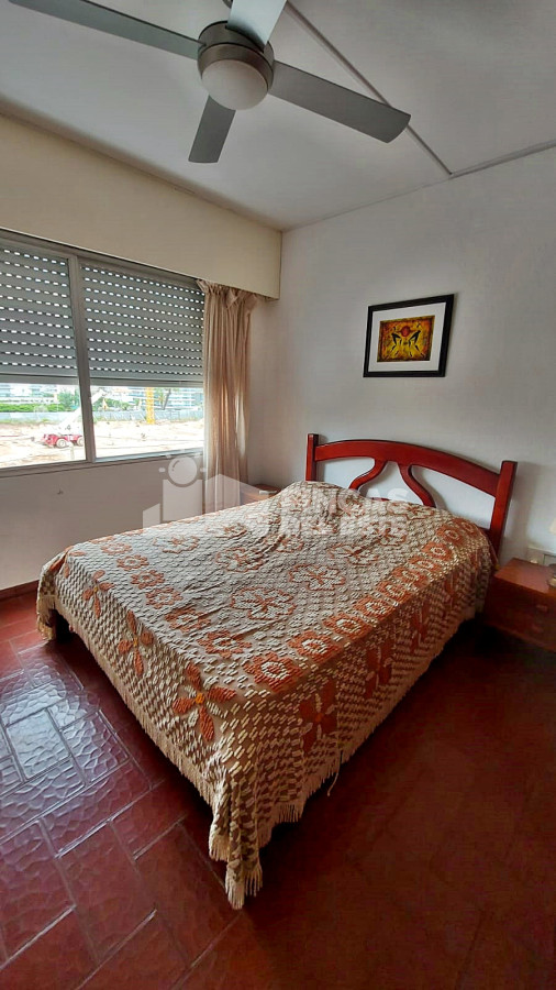 APARTAMENTO DE DOS DORMITORIOS EN ALQUILER ANUAL - GoPunta - Portal Inmobiliario de Punta del Este - Maldonado