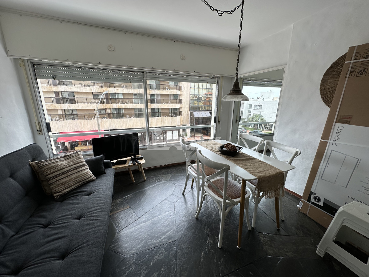 Nuevo apartamento de 1 dormitorio en alquiler ll Punta del Este  - FDE2425A