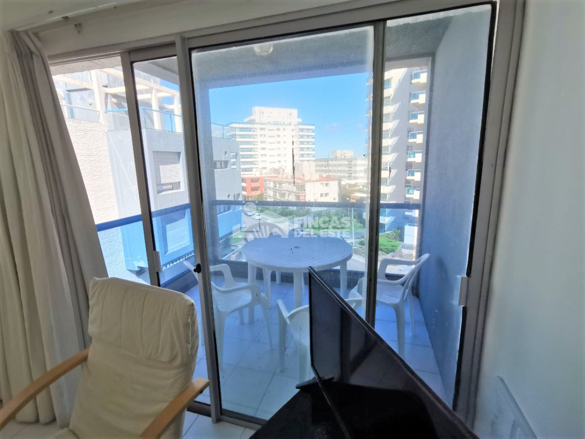 Apartamento ID.2363/Apartamento-en-alquiler-de-temporada-enero-febrero-de-2-dormitorios-en-Punta-del-Este- - Apartamento en alquiler de temporada enero febrero de 2 dormitorios en Punta del Este 