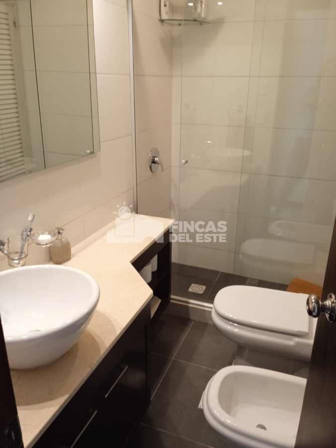 Apartamento ID.1867/A-pasos-del-Shopping-de-Punta-del-este - A pasos del Shopping de Punta del este