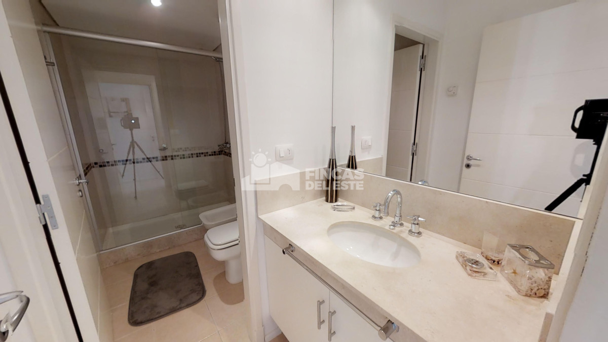 Apartamento ID.202 - Apartamento en oportunidad frente al mar!