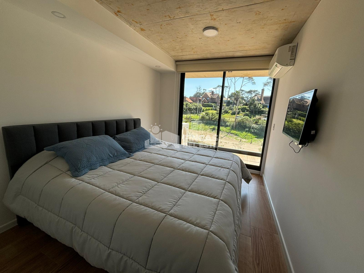 Apartamento ID.2223/Hermoso-apartamento-en-alquiler-de-verano-de-2-dormitorios-en-Punta-del-Este- - Hermoso apartamento en alquiler de verano de 2 dormitorios en Punta del Este 