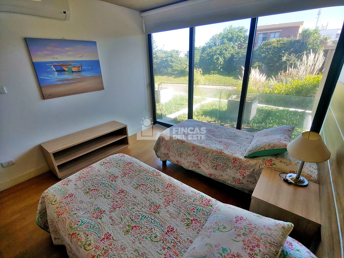 Apartamento ID.1845/Apto-en-edificio-a-pasos-del-mar - Apto en edificio a pasos del mar