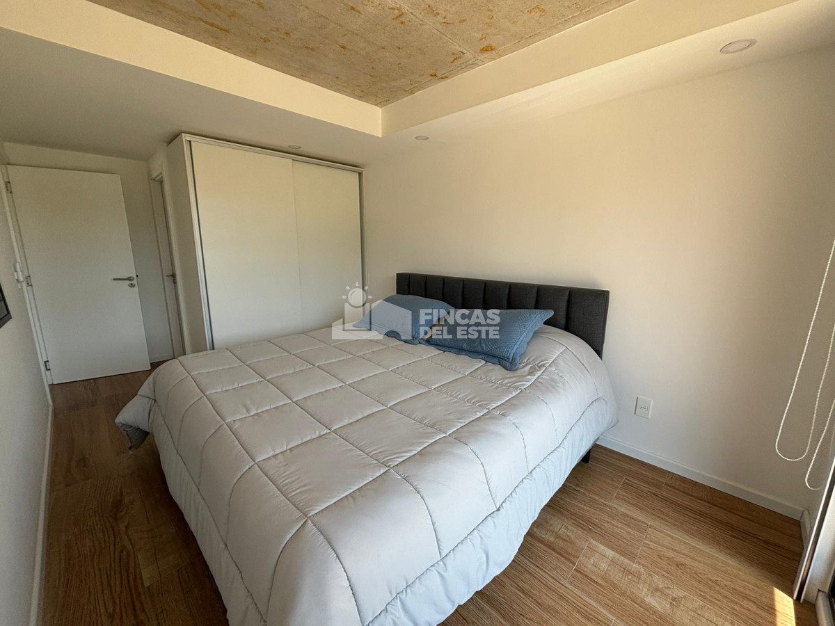 Apartamento ID.2223/Hermoso-apartamento-en-alquiler-de-verano-de-2-dormitorios-en-Punta-del-Este- - Hermoso apartamento en alquiler de verano de 2 dormitorios en Punta del Este 