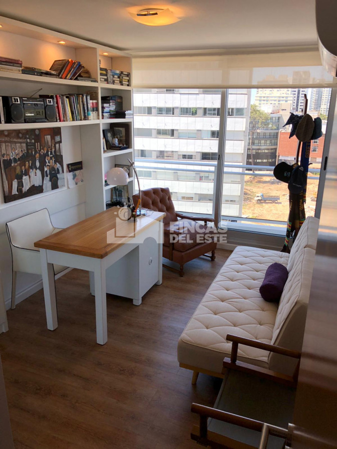 Apartamento ID.30 - Apto. de 3 dormitorios en piso alto con excelentes vistas al mar 