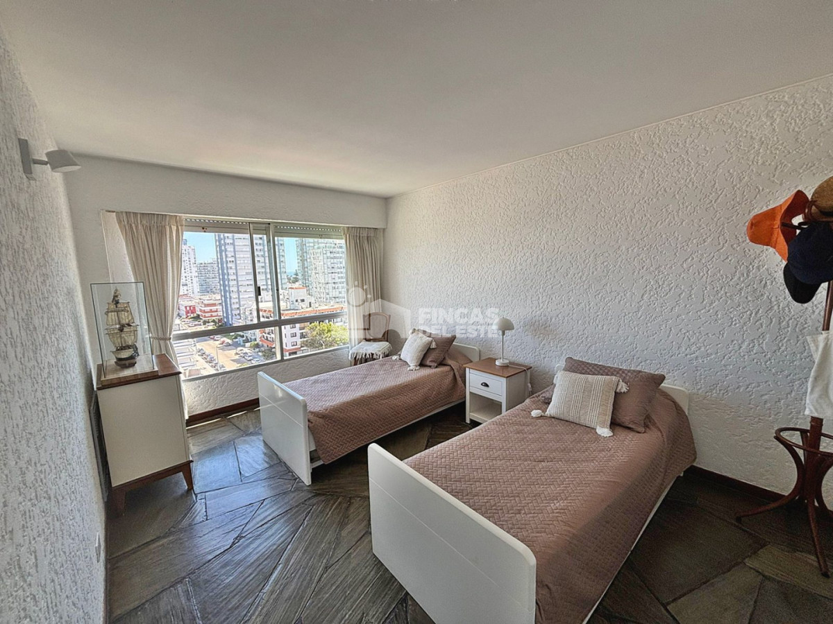 Apartamento ID.2741/Apartamento-de-3-dormitorios-en-Península-Punta-del-Este-con-hermosa-vista - Apartamento de 3 dormitorios en Península-Punta del Este con hermosa vista