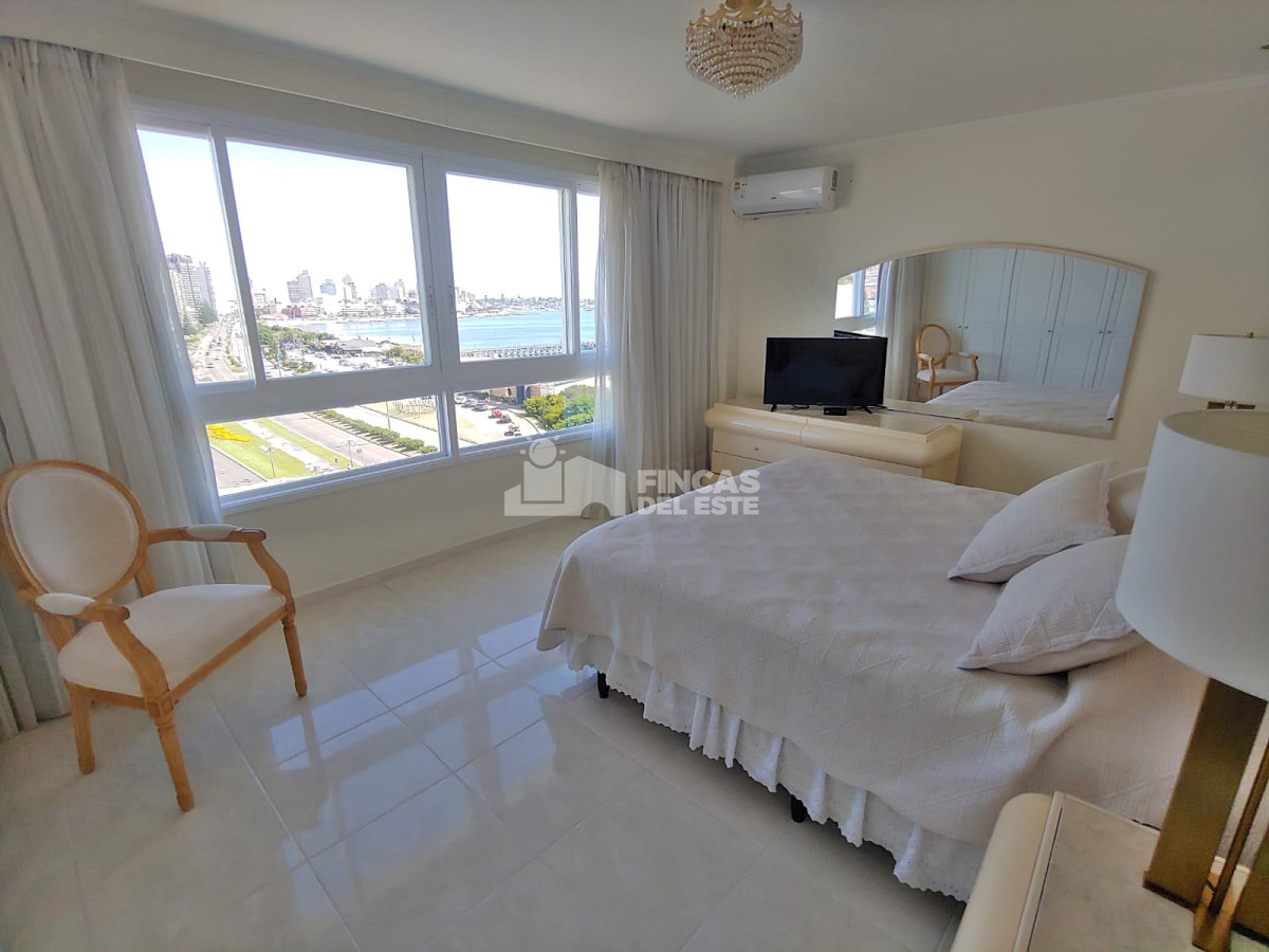 Apartamento ID.2041/Edificio-en-primera-fila - Edificio en primera fila