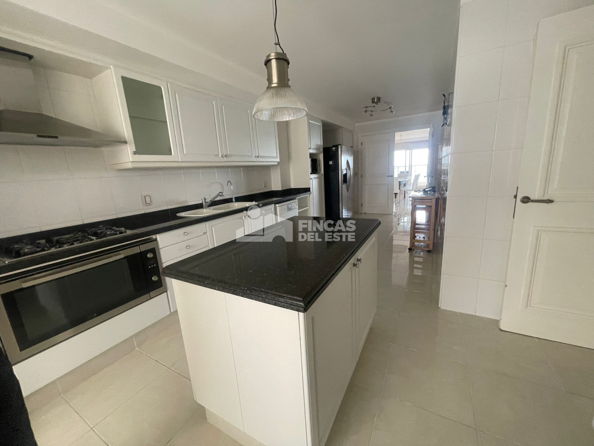 Apartamento ID.1990/Hermoso-apartamento-en-edificio-de-categoría!!! - Hermoso apartamento en edificio de categoría!!!