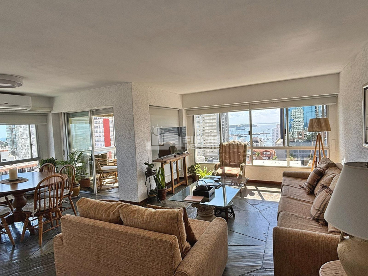 Apartamento ID.2741/Apartamento-de-3-dormitorios-en-Península-Punta-del-Este-con-hermosa-vista - Apartamento de 3 dormitorios en Península-Punta del Este con hermosa vista