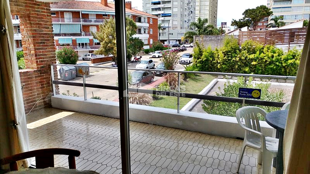 Apartamento ID.215 - Dos dormitorios dos baños ideal para disfrutar todo el año...