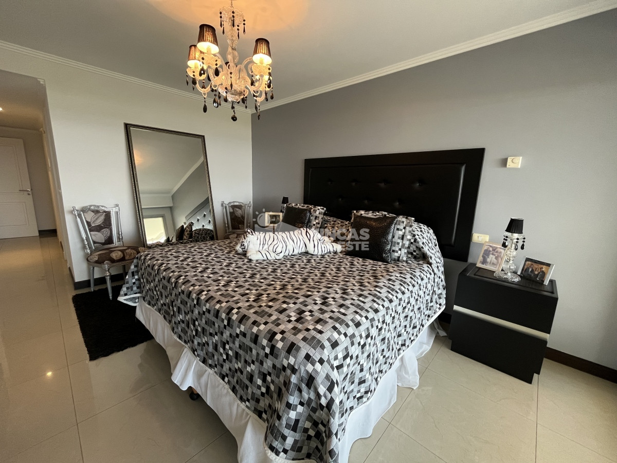 Apartamento ID.2373 - Apartamento en alquiler de 3 dormitorios + dep- vista al mar Brava Punta del Este