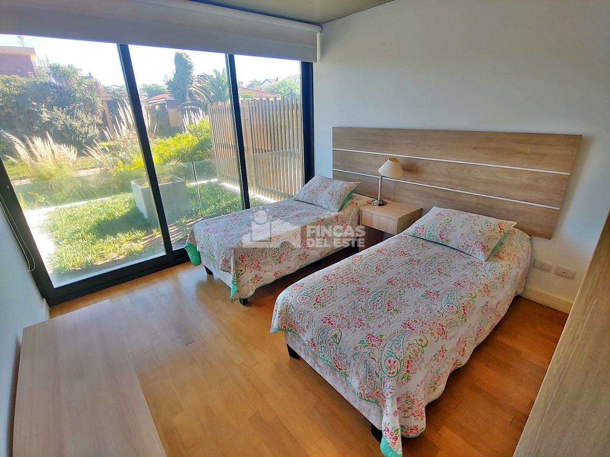 Apartamento ID.1845/Apto-en-edificio-a-pasos-del-mar - Apto en edificio a pasos del mar