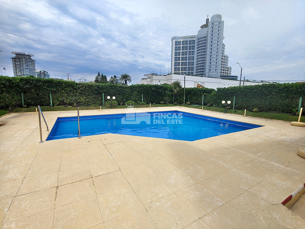 Apartamento ID.1762/Apartamento-en-ALQUILER-de-2-Dormitorios-Península--Punta-del-Este - Apartamento en ALQUILER de 2 Dormitorios  Península - Punta del Este