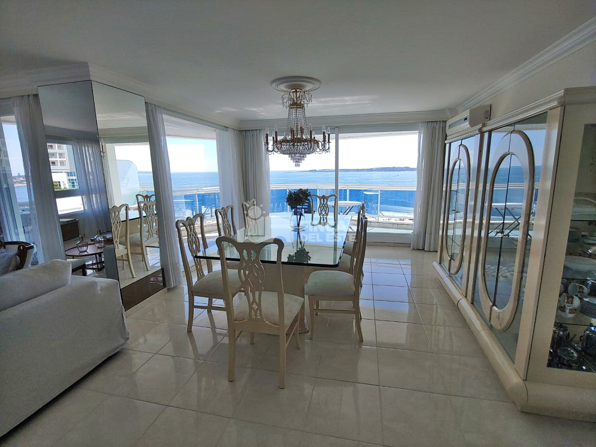 Apartamento ID.2041/Edificio-en-primera-fila - Edificio en primera fila