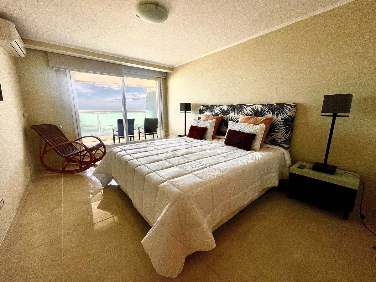 Apartamento ID.1990/Hermoso-apartamento-en-edificio-de-categoría!!! - Hermoso apartamento en edificio de categoría!!!