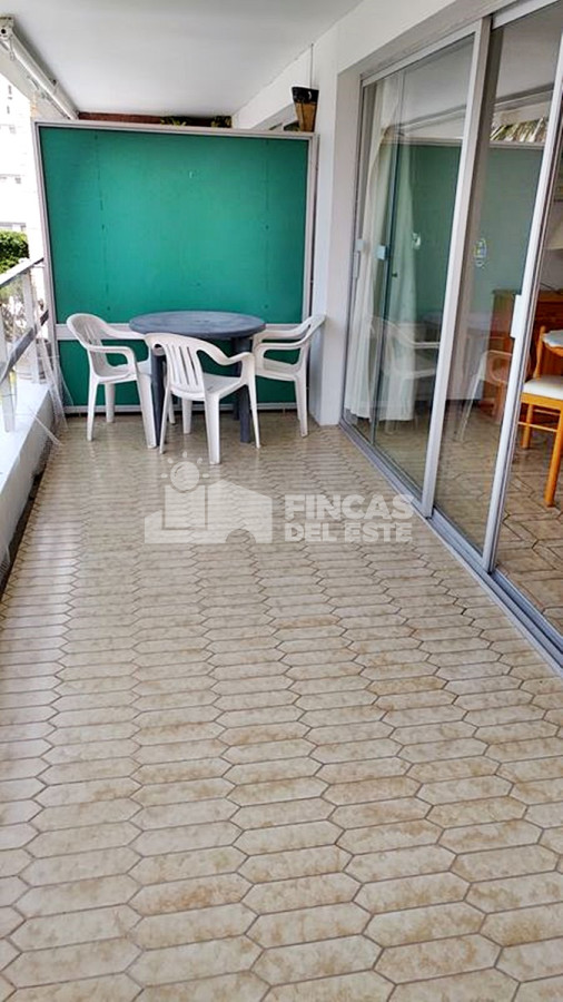 Apartamento ID.215 - Dos dormitorios dos baños ideal para disfrutar todo el año...