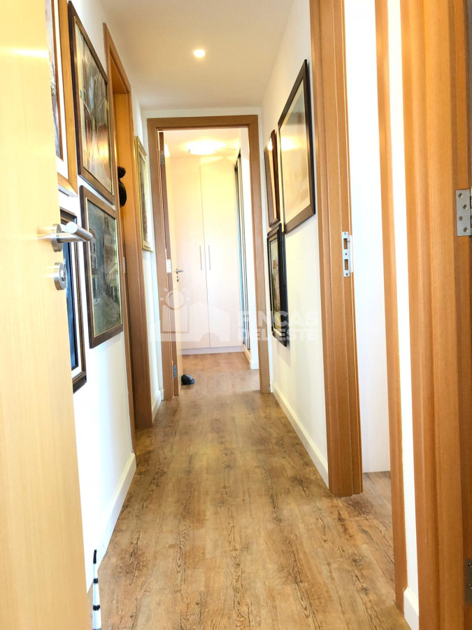 Apartamento ID.30 - Apto. de 3 dormitorios en piso alto con excelentes vistas al mar 