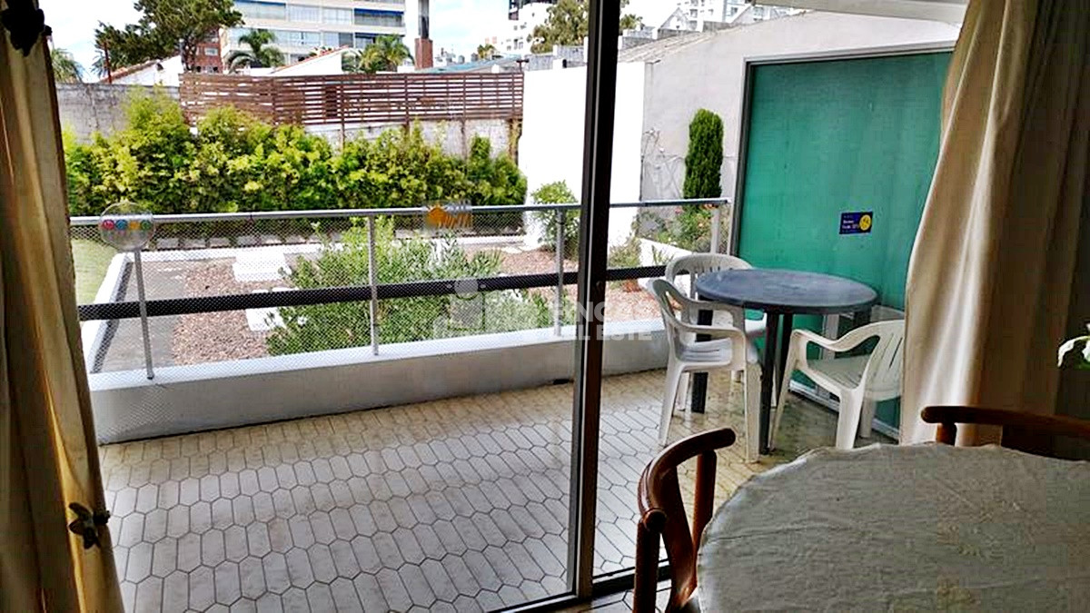 Apartamento ID.215 - Dos dormitorios dos baños ideal para disfrutar todo el año...