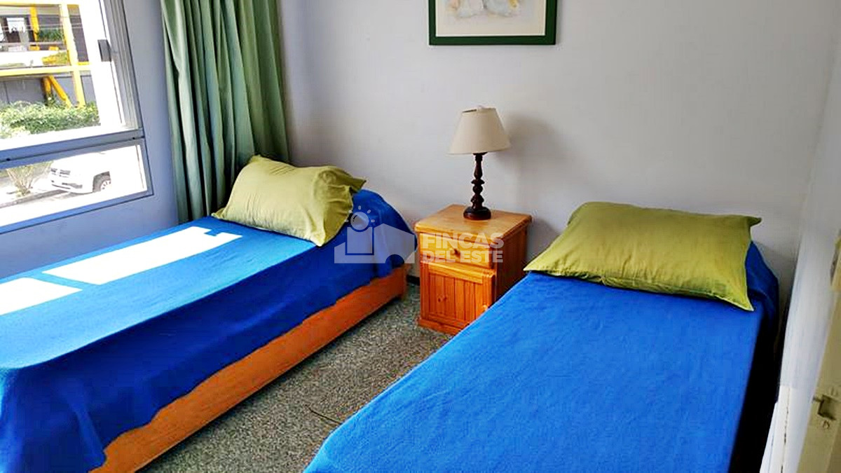 Apartamento ID.215 - Dos dormitorios dos baños ideal para disfrutar todo el año...