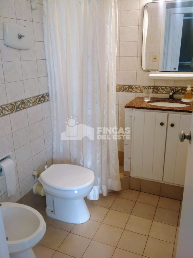 Apartamento ID.2369/PUNTA-DEL-ESTE,-Península-Apartamento-en-Alquiler-temporada-de-2-dormitorios - PUNTA DEL ESTE, Península Apartamento en Alquiler temporada de 2 dormitorios