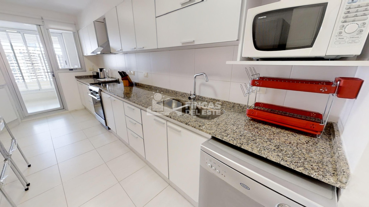 Apartamento ID.202 - Apartamento en oportunidad frente al mar!