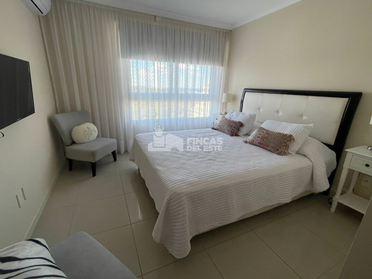 Apartamento ID.2213/Hermoso-apto-en-punta-del-este-en-alquiler - Hermoso apto en punta del este en alquiler