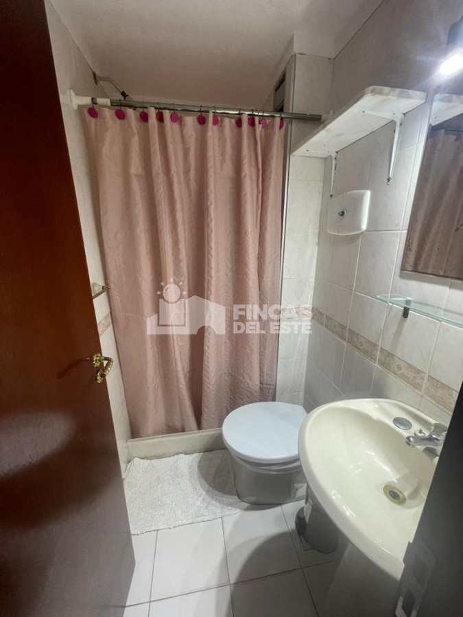 Apartamento ID.2125/Apartamento-a-pasos-del-mar,-distribuido-en-dos-plantas,-3-dormitorios-en-venta-y-alquiler - Apartamento a pasos del mar, distribuido en dos plantas, 3 dormitorios en venta y alquiler