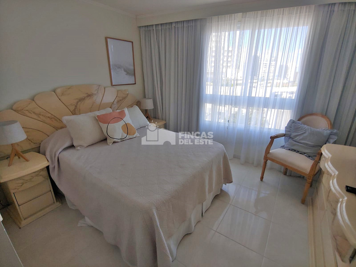 Apartamento ID.2041/Edificio-en-primera-fila - Edificio en primera fila