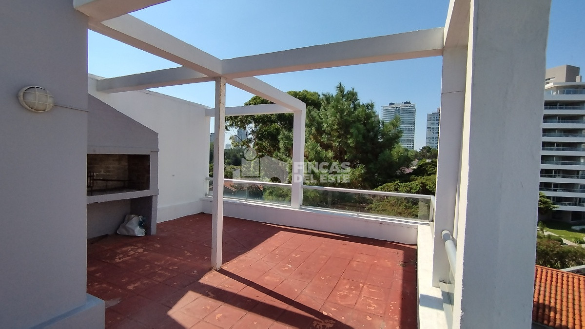 Apartamento ID.2363/Apartamento-en-alquiler-de-temporada-enero-febrero-de-2-dormitorios-en-Punta-del-Este- - Apartamento en alquiler de temporada enero febrero de 2 dormitorios en Punta del Este 